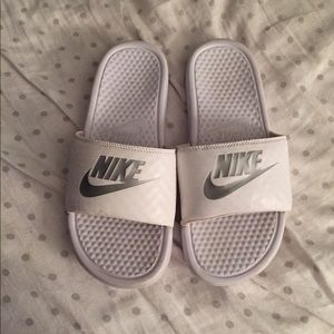 Nike benassi slide sandals